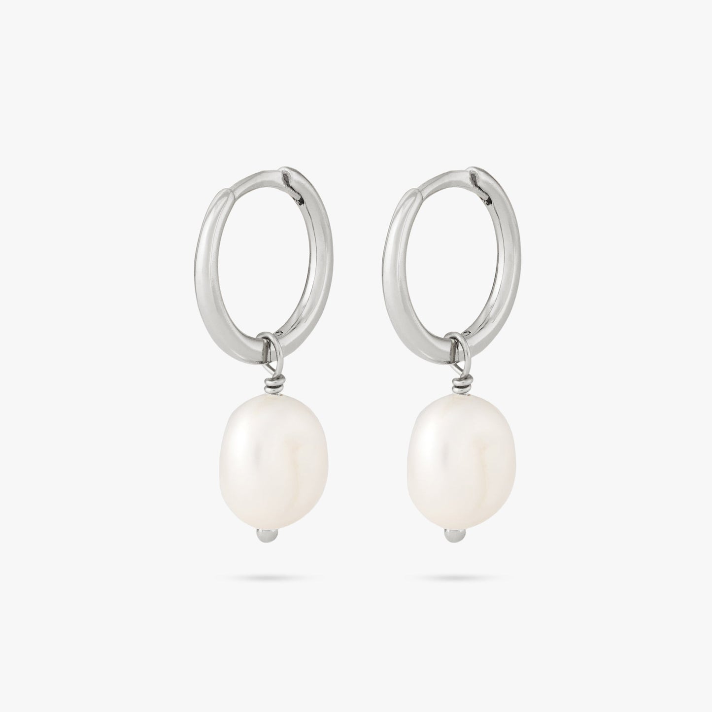 Baroque Pearl Huggie