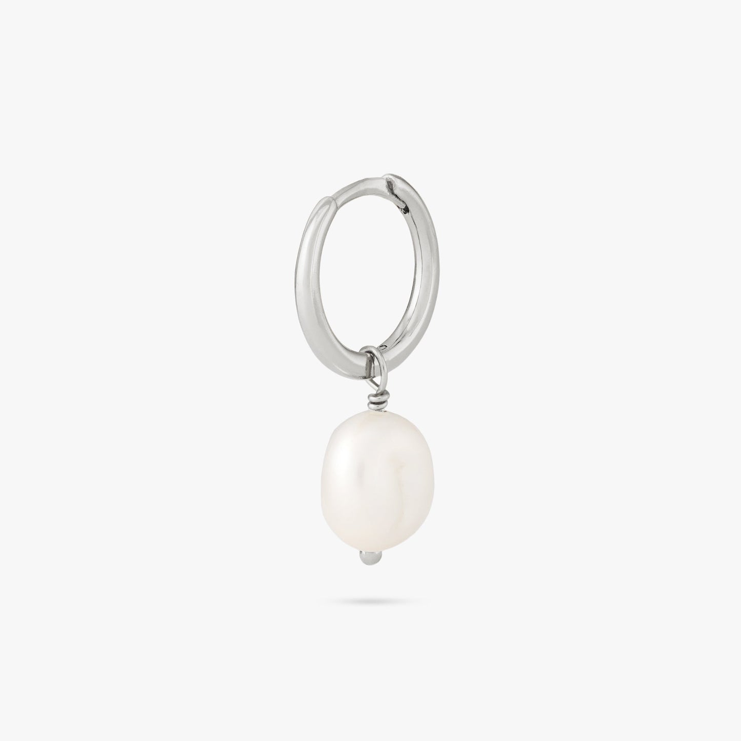 Baroque Pearl Huggie