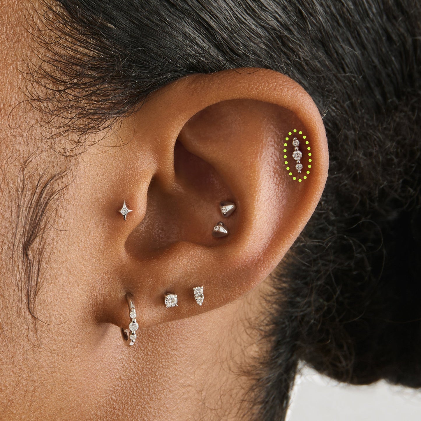 14K Long Round Diamond